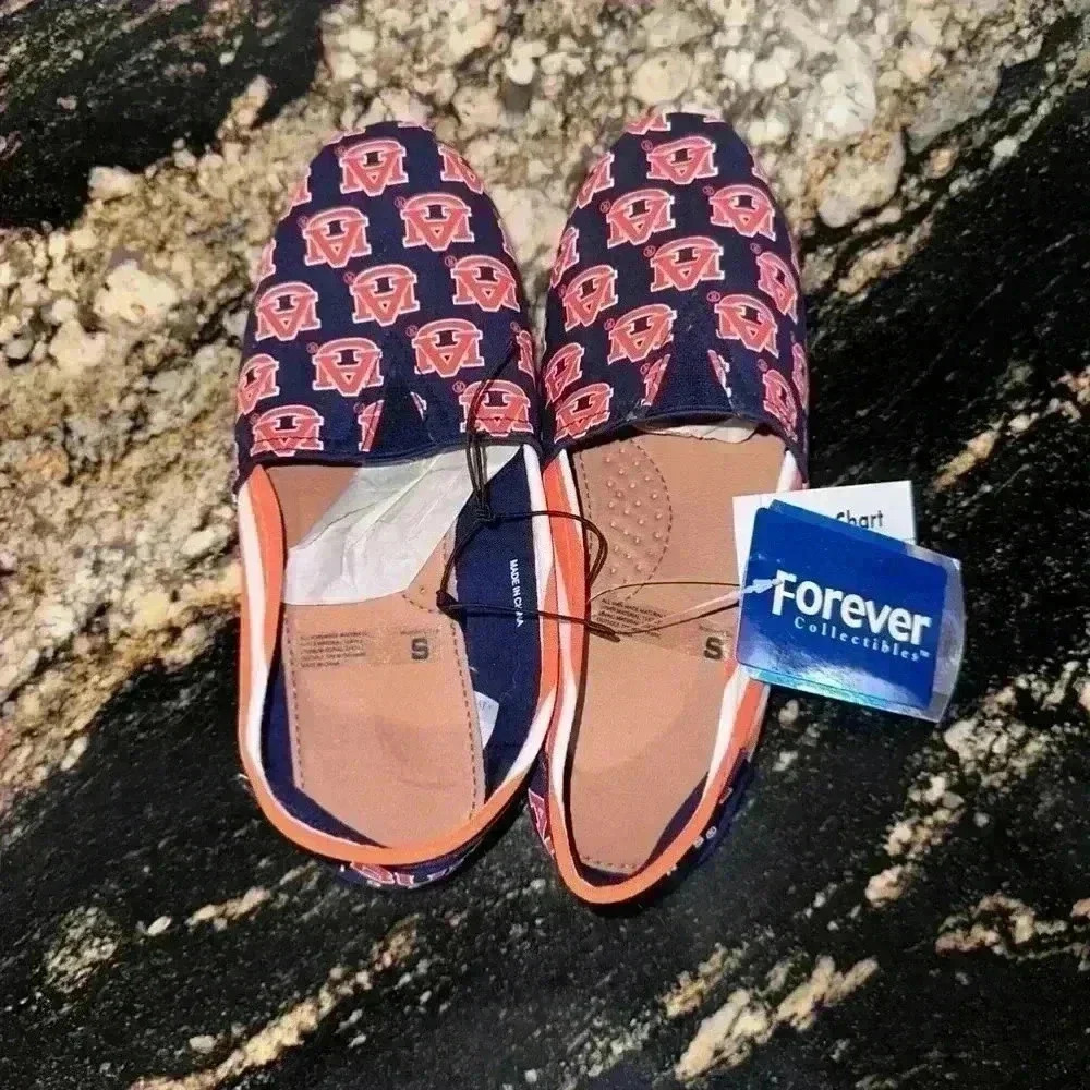 Auburn Tigers Woman’s Shoes, Size S, Blue and Orange (5-6) - Picture 5 of 9